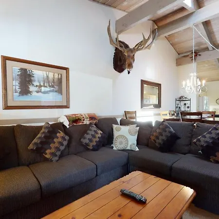 Mammoth Estates Condo - Near Village At Mammoth & Pet Friendly